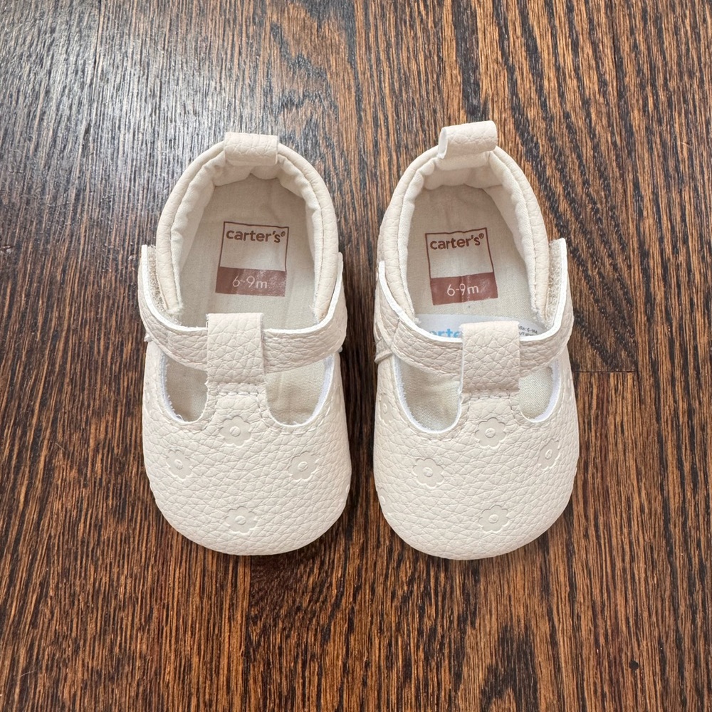 Carter’s Baby Girl Flower Mary Jane Shoes - Cream - Size 3